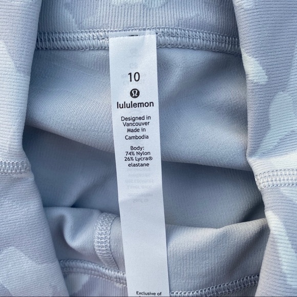 Lululemon Camo Cropped Leggings - Picture 4 of 5